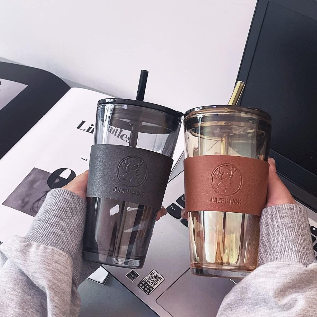 Stylish Glass Coffee Mug with Lid & Straw (450ml)